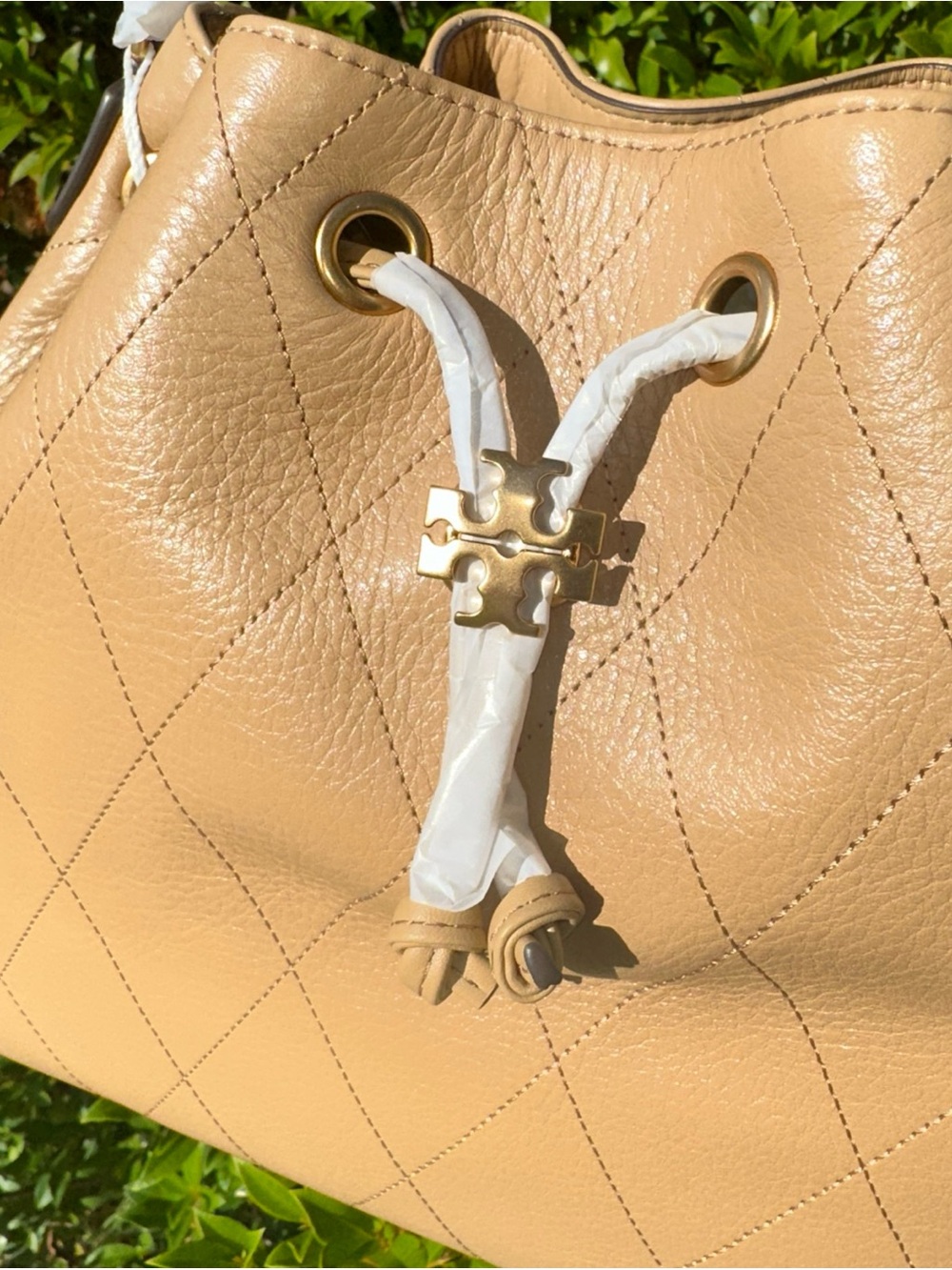 Tory Burch Quilted Leather Drawstring Bag with Gold Chain in Pecan - Picture 5 of 6